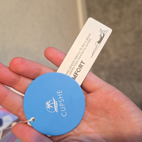 Cupshe Floral One-Piece Swimsuit NWT - Picture 2 of 5